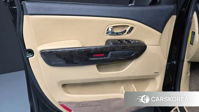 Kia The New Carnival id 4677740 из Кореи 16