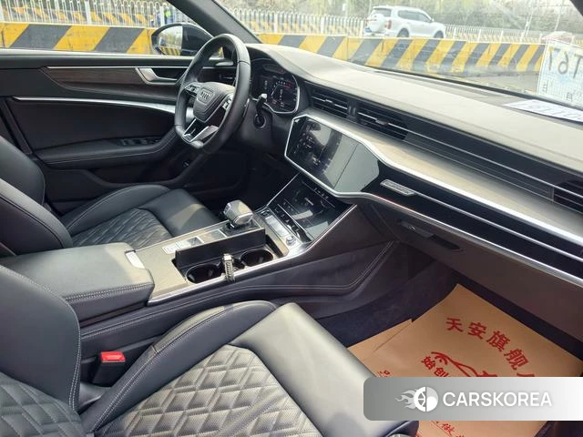 Audi A6L id 4259257 из Китая 16