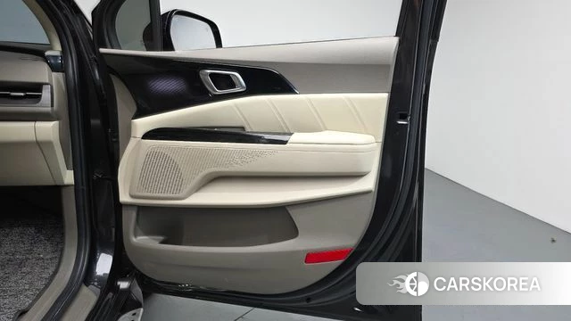 Kia Carnival 4th generation id 4501445 из Кореи 16