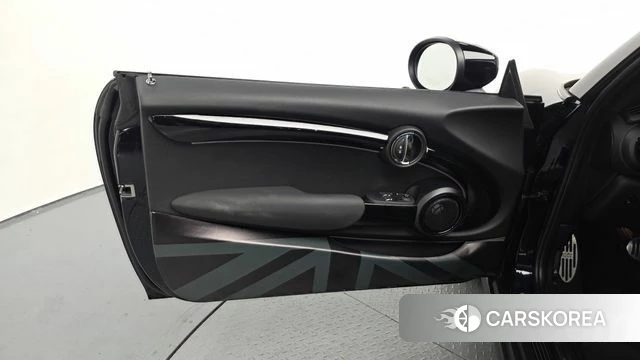 Mini Cooper Electric id 4768254 из Кореи 16