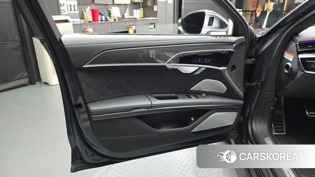 Audi S8 (D5) id 4602096 из Кореи 16