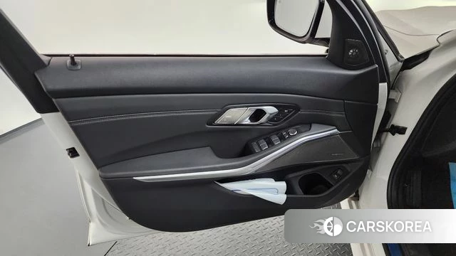 BMW 3 Series (G20) id 4324719 из Кореи 16