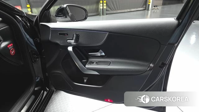 Mercedes-Benz A-Class W177 id 4853629 из Кореи 16