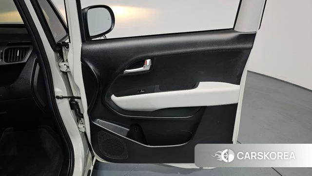 Kia The New Kia Ray id 4354550 из Кореи 16