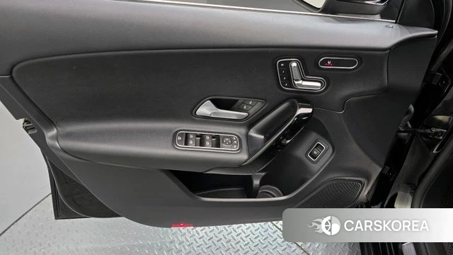 Mercedes-Benz A-Class W177 id 4203121 из Кореи 16