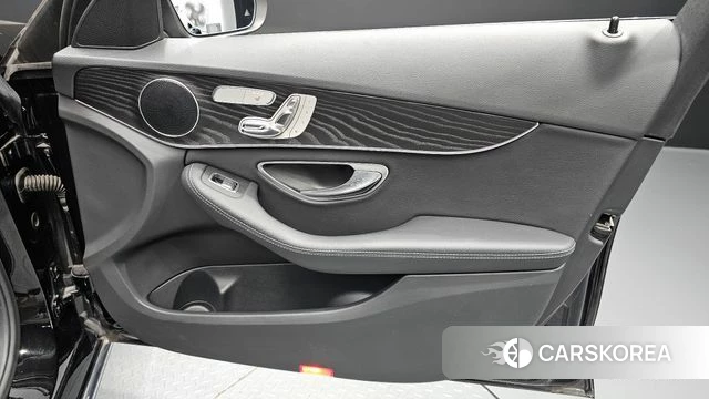 Mercedes-Benz C-Class W205 id 4530756 из Кореи 16
