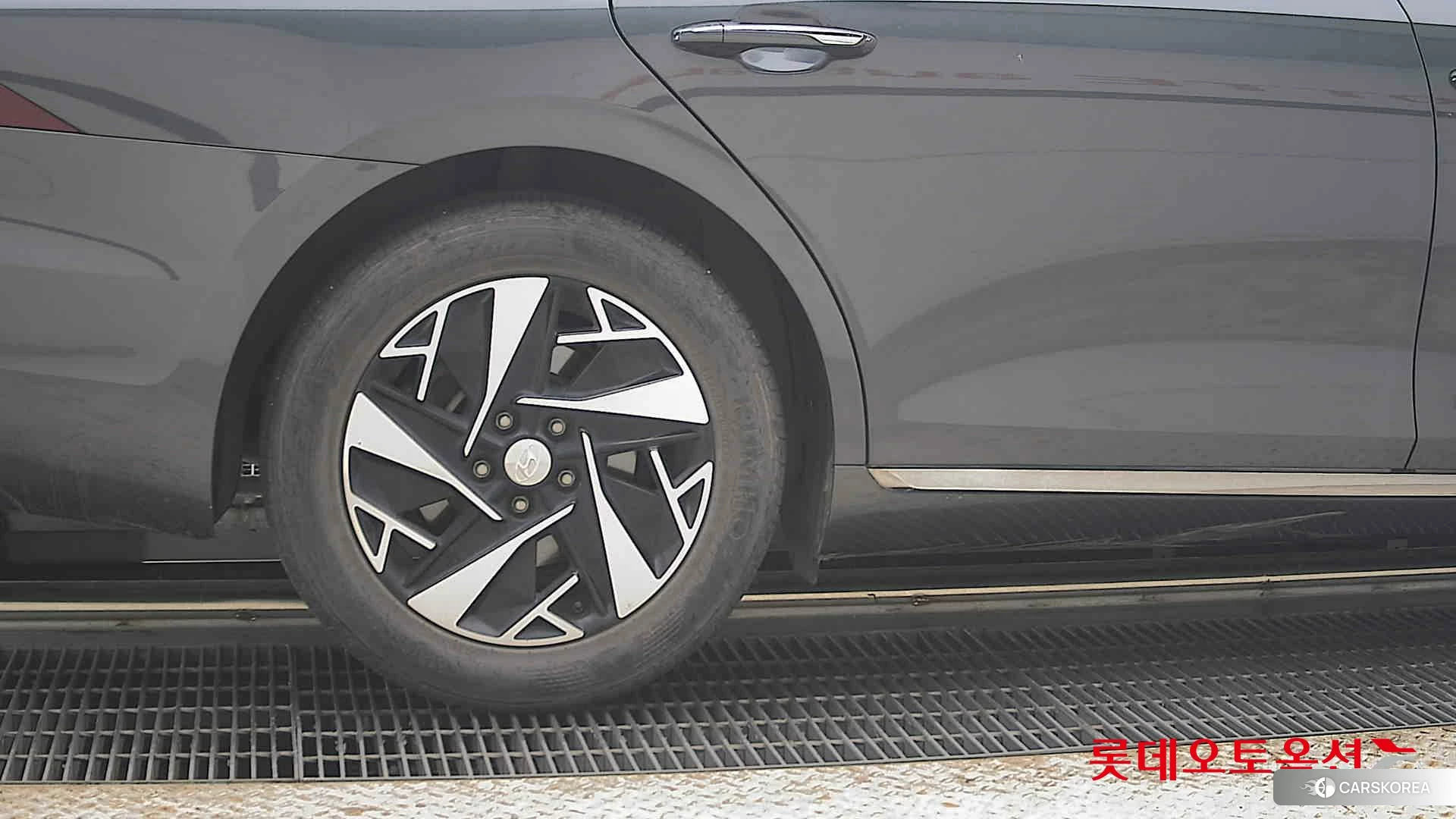 Hyundai Grandeur Hybrid id 4679338 из Кореи 16