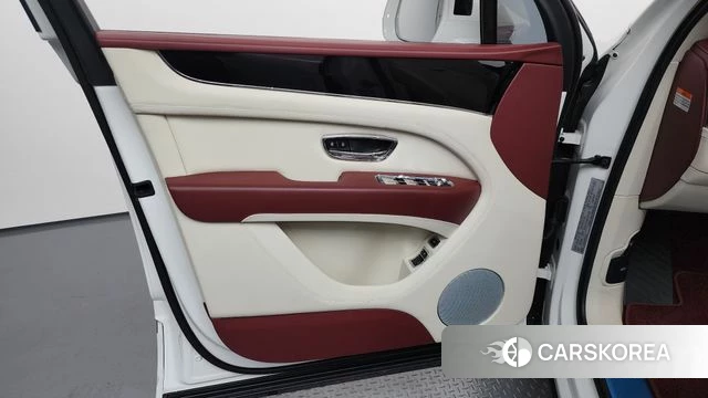 Bentley Bentayga id 4487977 из Кореи 16
