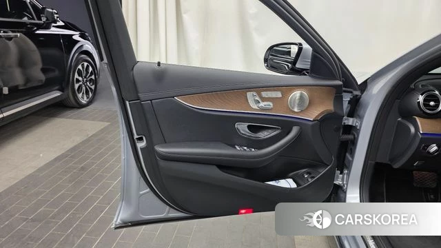 Mercedes-Benz E-Class W213 id 4324061 из Кореи 16