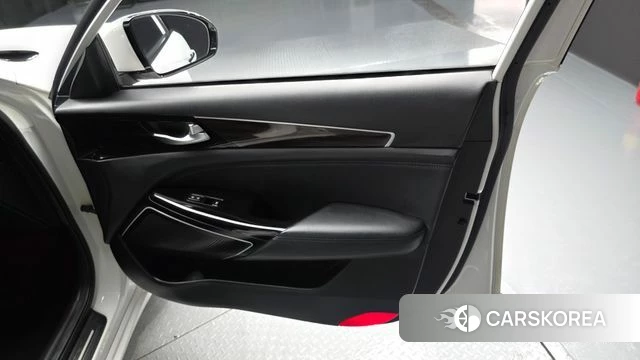 Kia Come New K7 id 4448175 из Кореи 16