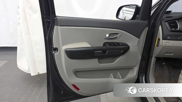 Kia All New Carnival id 4459758 из Кореи 16