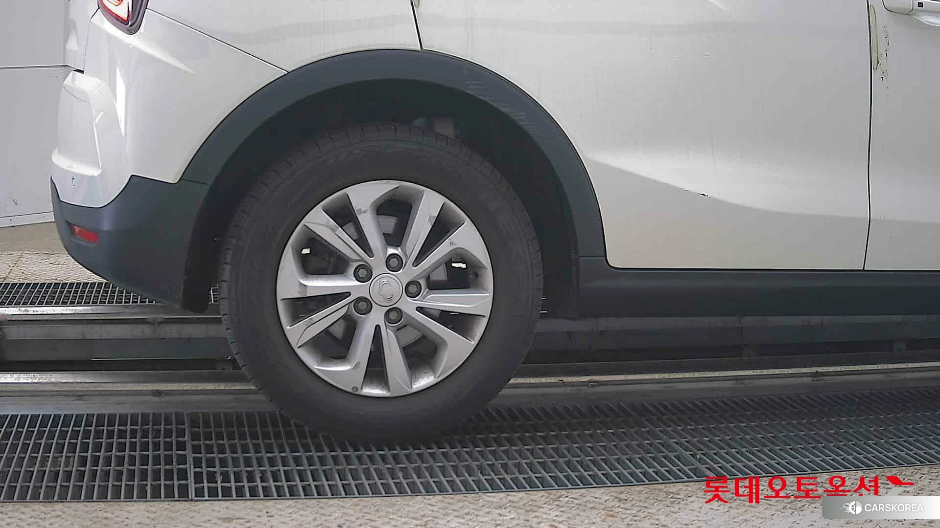 SsangYong Tivoli id 4419043 из Кореи 16