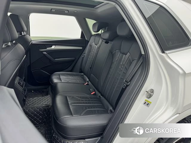 Audi Q5L id 4257311 из Китая 16