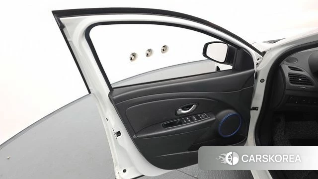 Renault Korea (Samsung) SM3 Z.E. id 4410909 из Кореи 16