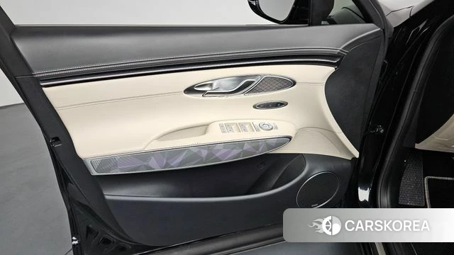 Genesis GV70 id 4201209 из Кореи 16