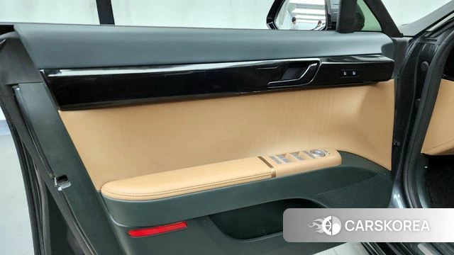 Hyundai Grandeur Hybrid (GN7) id 4360256 из Кореи 16
