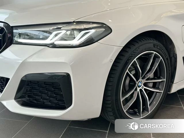 BMW 5 series PHEV id 4221799 из Китая 16