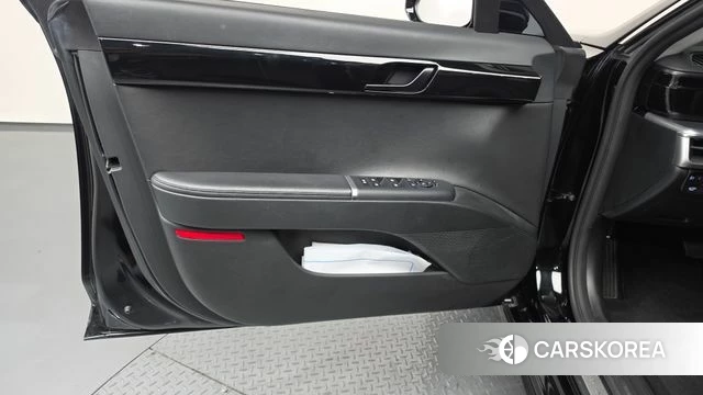 Hyundai Grandeur Hybrid (GN7) id 4480630 из Кореи 16