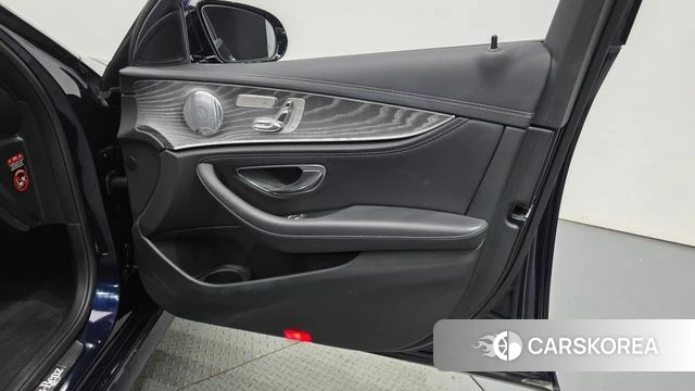 Mercedes-Benz E-Class W213 id 4881702 из Кореи 16