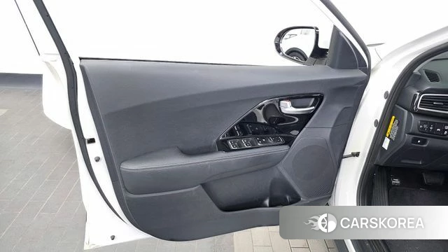 Kia Niro id 4557766 из Кореи 16