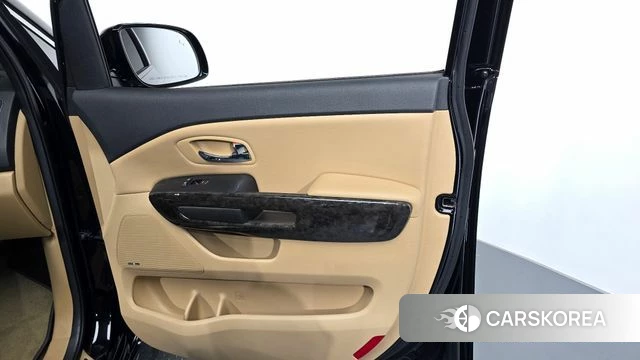 Kia The New Carnival id 4501969 из Кореи 16