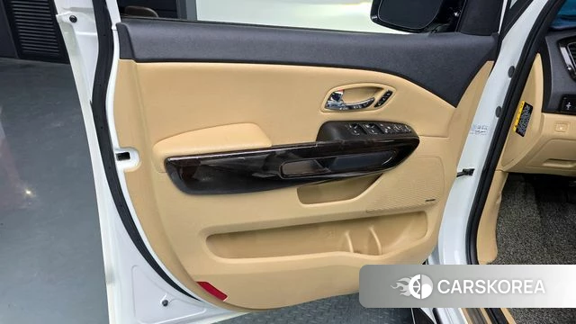 Kia The New Carnival id 4196940 из Кореи 16