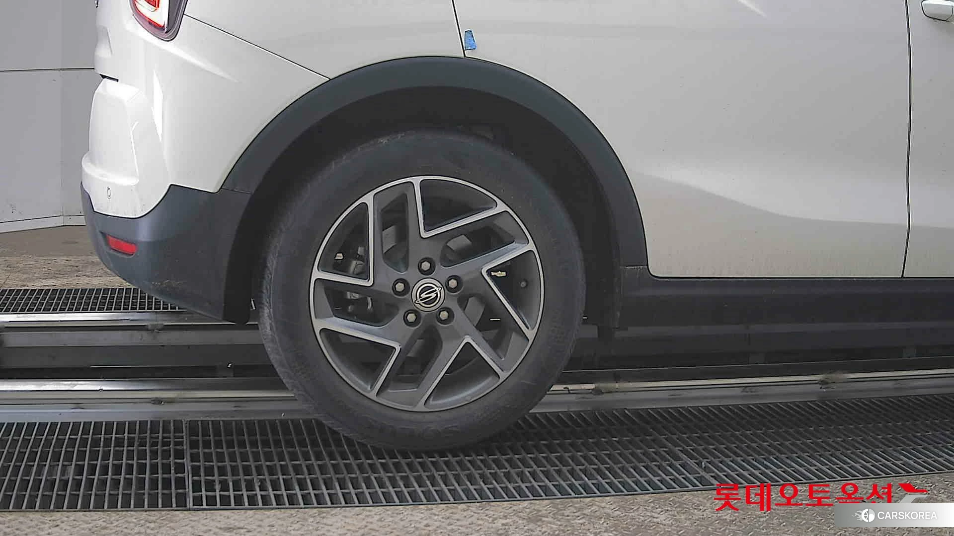 SsangYong Tivoli id 3869462 из Кореи 16