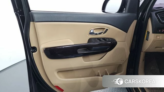 Kia The New Carnival id 4447821 из Кореи 16