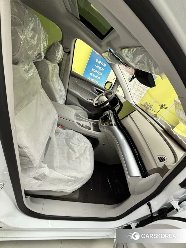 Roewe iMAX8 DMH id 4239322 из Китая 16