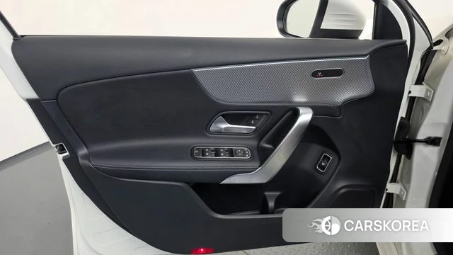 Mercedes-Benz A-Class W177 id 4687860 из Кореи 16