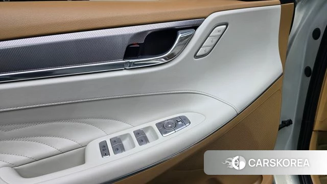 Hyundai The New Grandeur IG Hybrid id 4268829 из Кореи 16