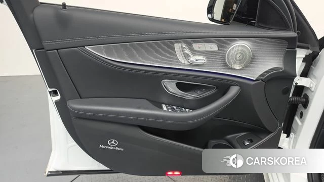 Mercedes-Benz E-Class W213 id 4280841 из Кореи 16