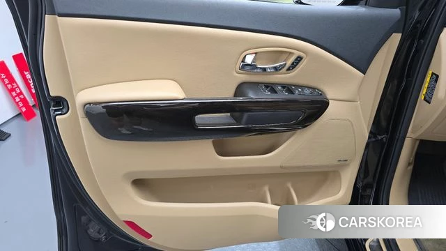 Kia The New Carnival id 4746576 из Кореи 16