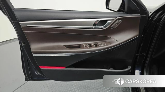 Hyundai The New Grandeur IG Hybrid id 4586536 из Кореи 16