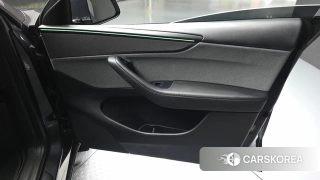 Tesla Model Y id 4773221 из Кореи 16