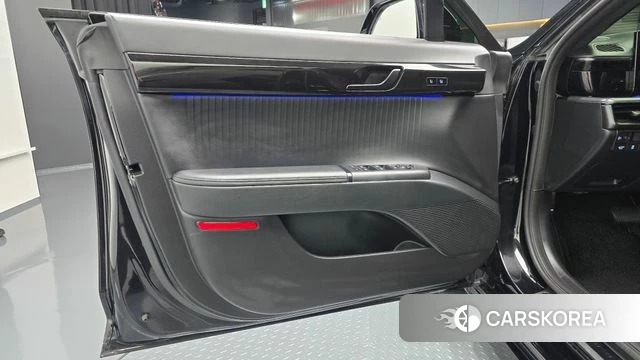 Hyundai Grandeur Hybrid (GN7) id 4904318 из Кореи 16