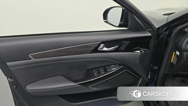 Kia K7 Premier Hybrid id 4304657 из Кореи 16