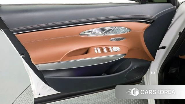 Genesis GV70 id 4267633 из Кореи 16