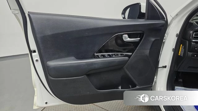 Kia The New Niro id 4397010 из Кореи 16
