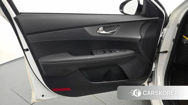Kia Come New K3 id 4459319 из Кореи 16