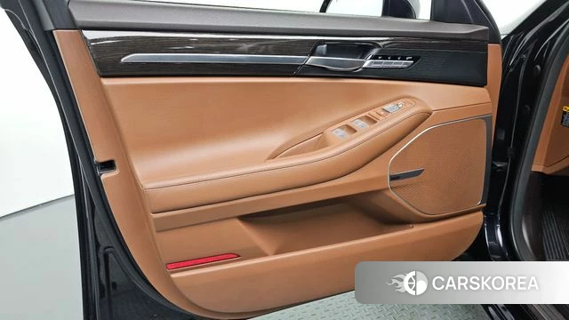 Genesis G90 id 4698499 из Кореи 16