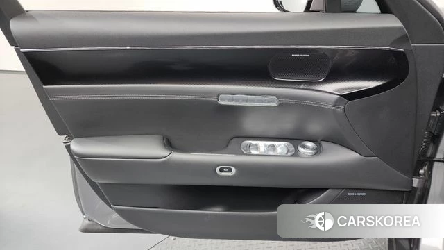 Genesis G90 (RS4) id 4475066 из Кореи 16