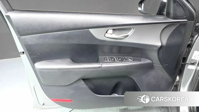 Kia Come New K3 id 4609595 из Кореи 16