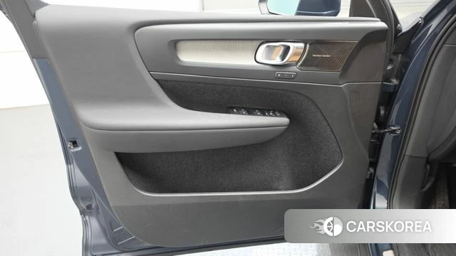 Volvo XC40 id 4507370 из Кореи 16