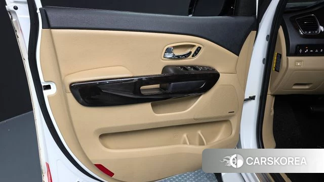 Kia The New Carnival id 4447541 из Кореи 16