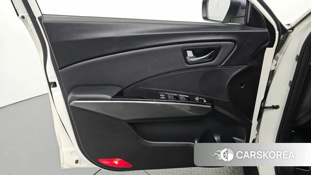 Ssangyong Tivoli Air id 4303868 из Кореи 16
