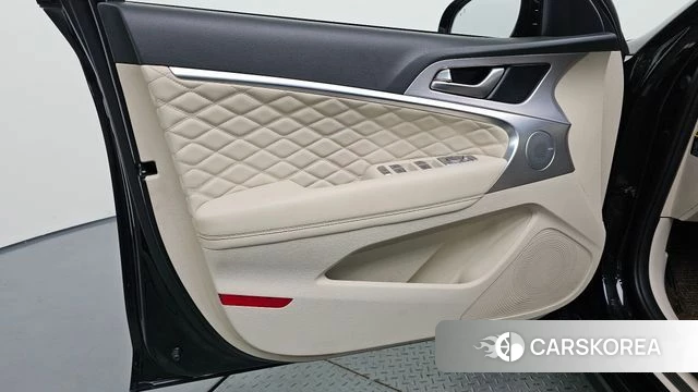 Genesis G70 id 4759801 из Кореи 16