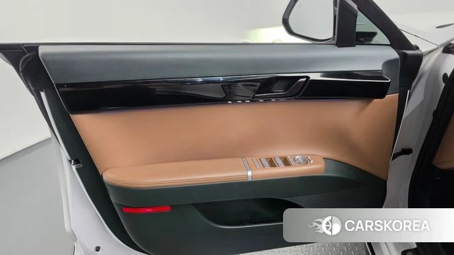 Hyundai Grandeur (GN7) id 4880339 из Кореи 16