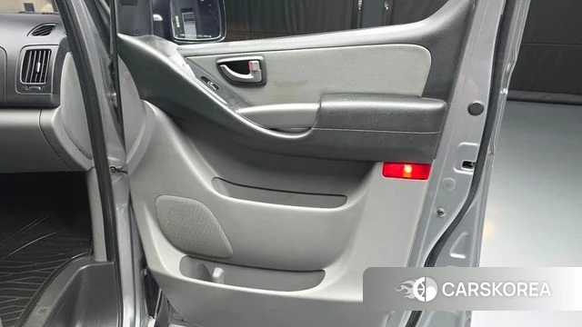 Hyundai The New Grand Starex id 4447554 из Кореи 16