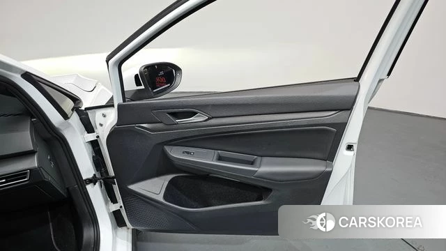 Volkswagen Golf 8th Generation id 4421825 из Кореи 16